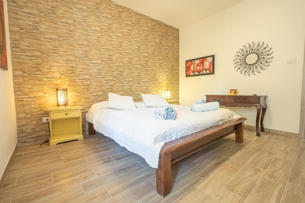 Lungomare Alghero 2 Minuti A Piedi Dalla Spiaggia Rosaria House Exteriör bild